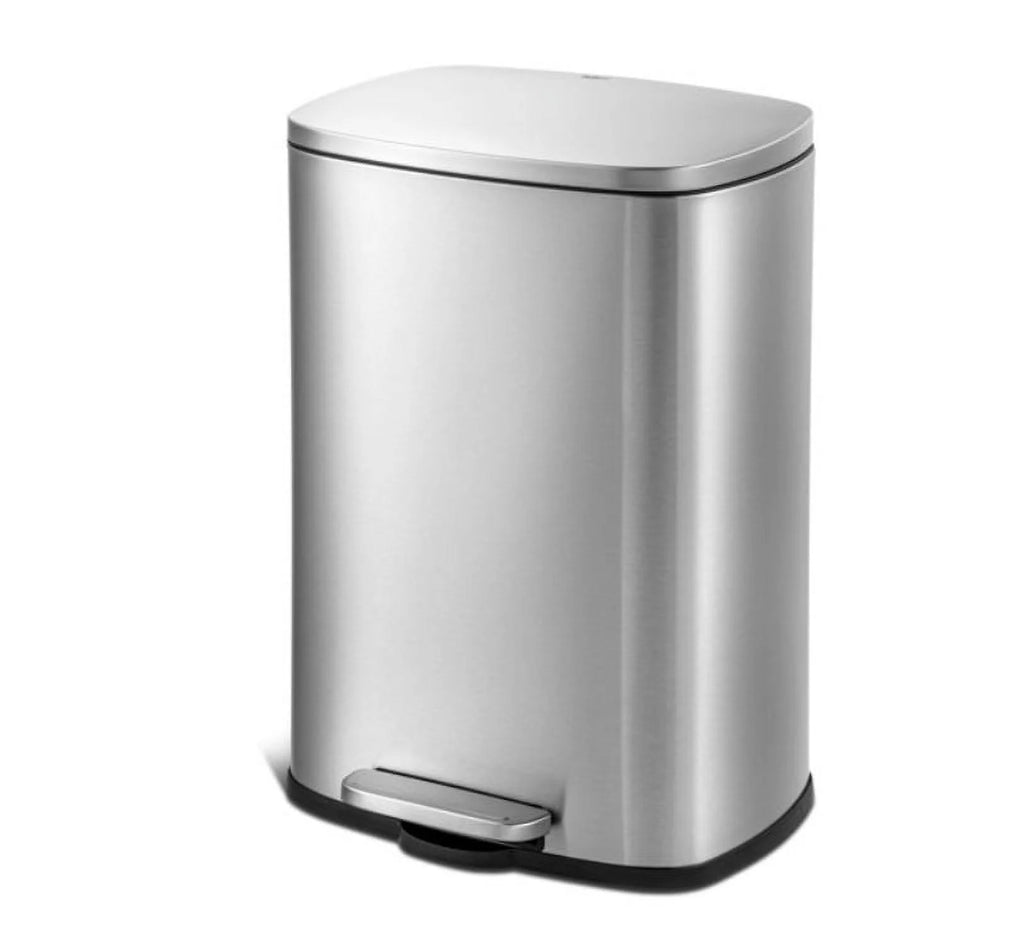 13.2 Gallon Rectangular Step On Trash Can Y940