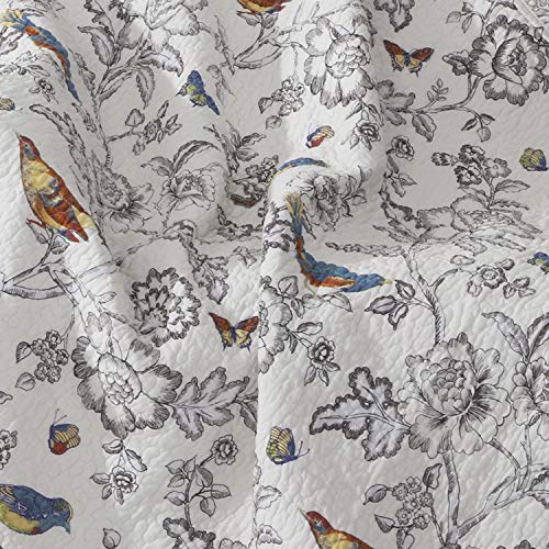 Grey Toile Cotton Full/Queen Quilt Set with Two Standard Pillow Shams P289467
