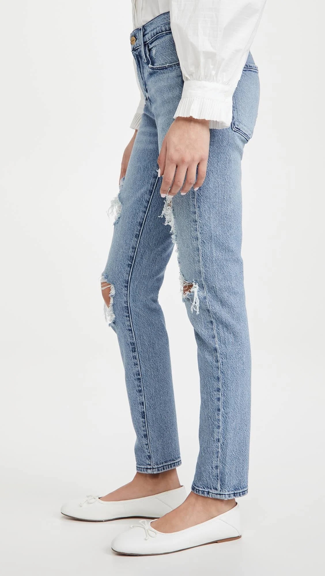 Size 27 Rips Jeans M7343