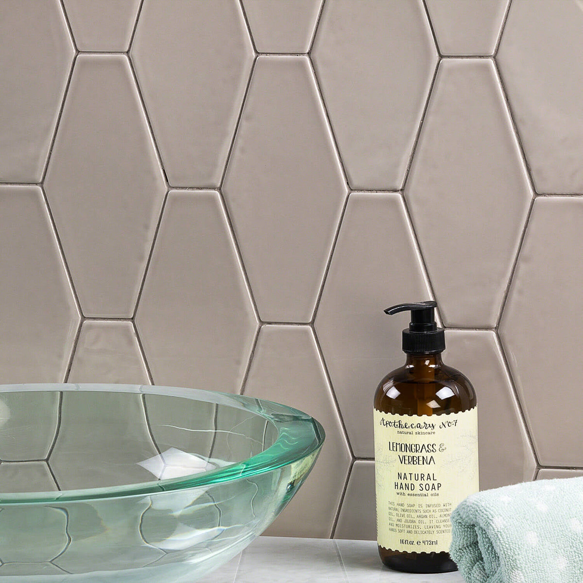 Hexagon Taupe 4x8 Ceramic Wall Tile D795