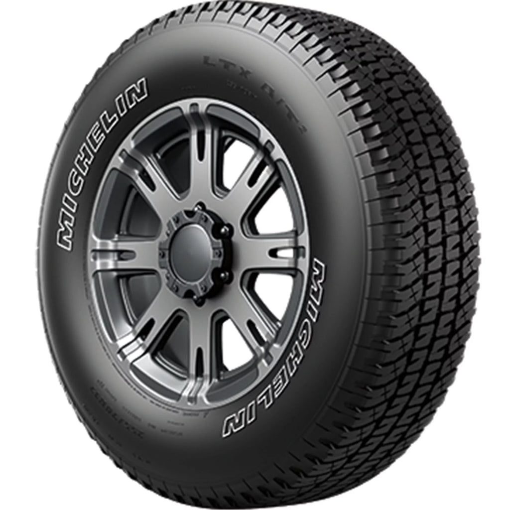 All-Season LT275/65R18/E 123/120R LRE Tire N94768
