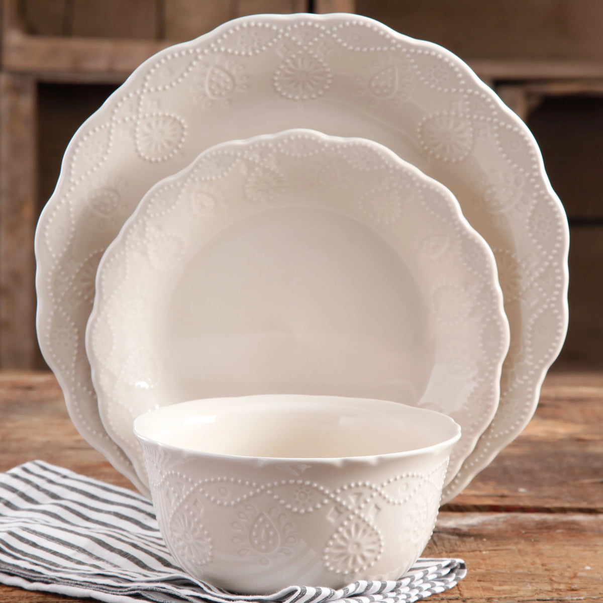 12-Piece Dinnerware Set Y42397