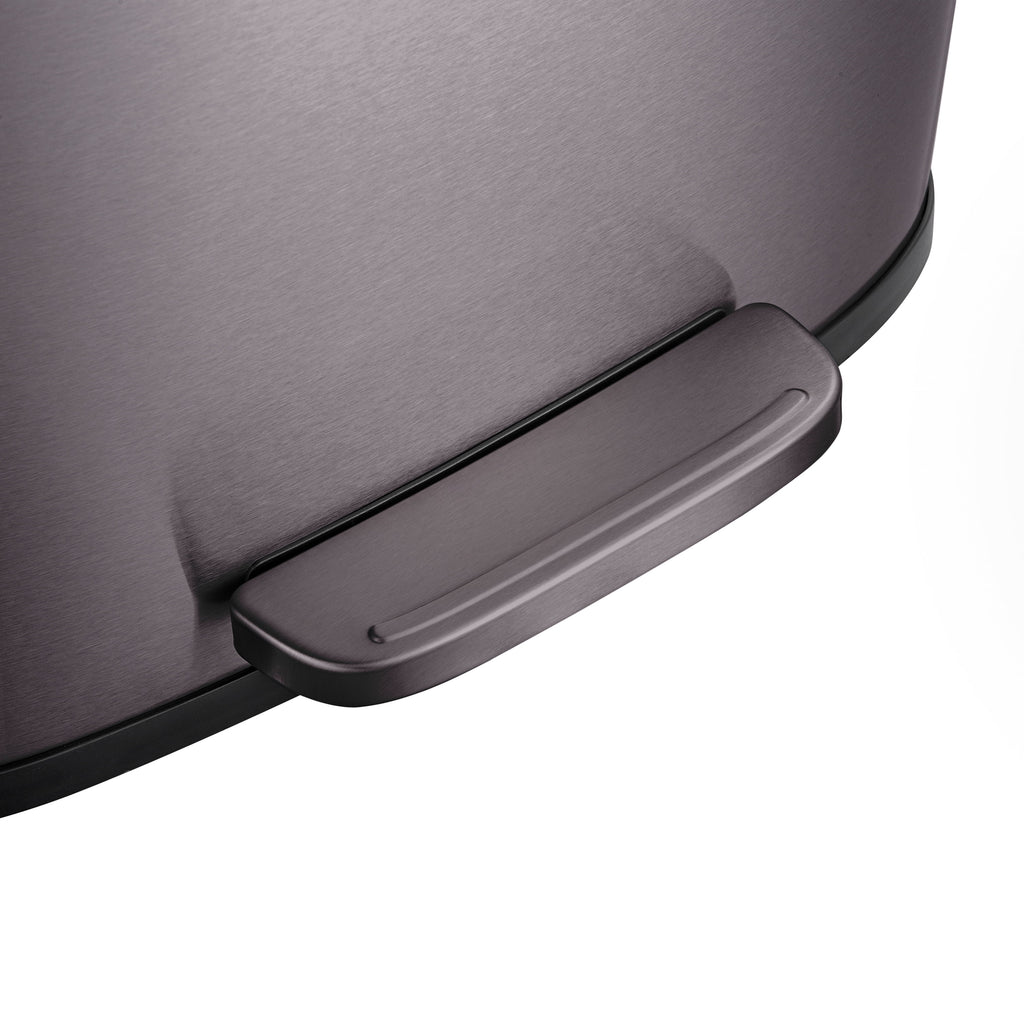 13.2 Gallon Rectangular Step On Trash Can Y940